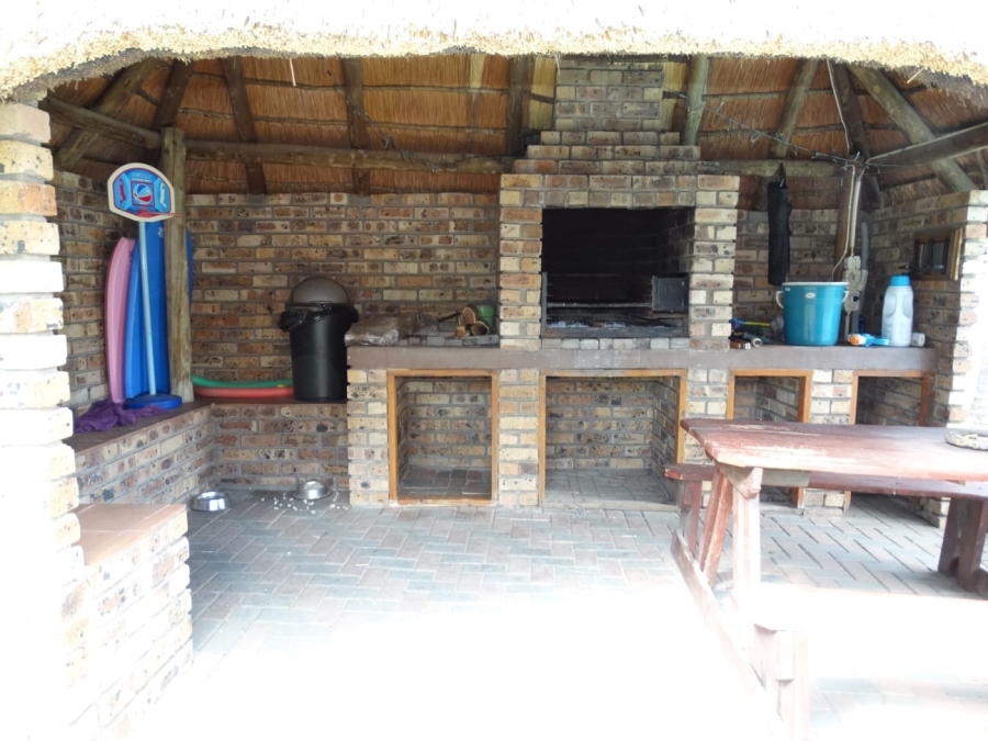 3 Bedroom Property for Sale in Geelhoutpark North West